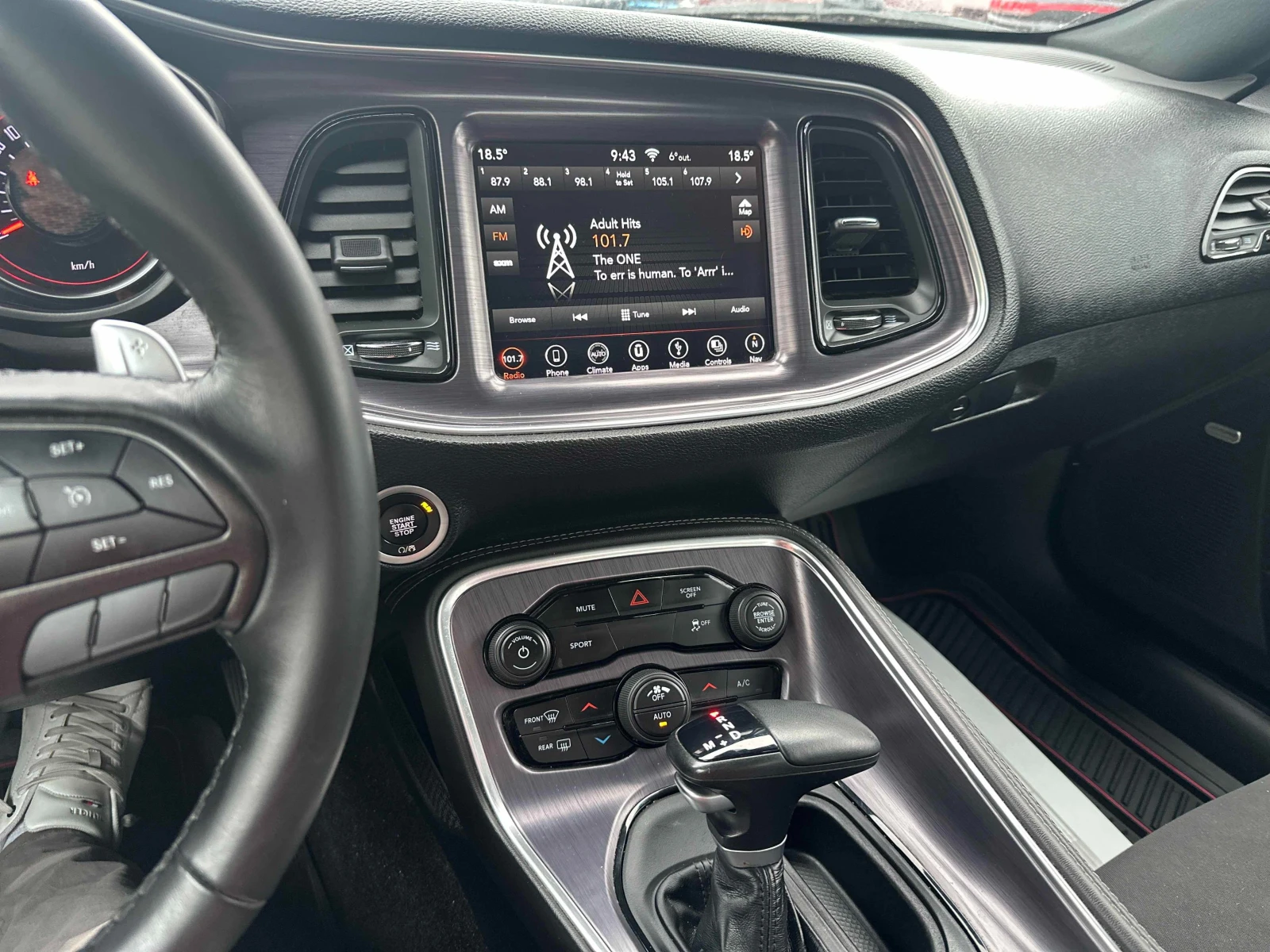 Dodge Challenger SXT * * CARFAX * * АВТО КРЕДИТ * *  - изображение 7