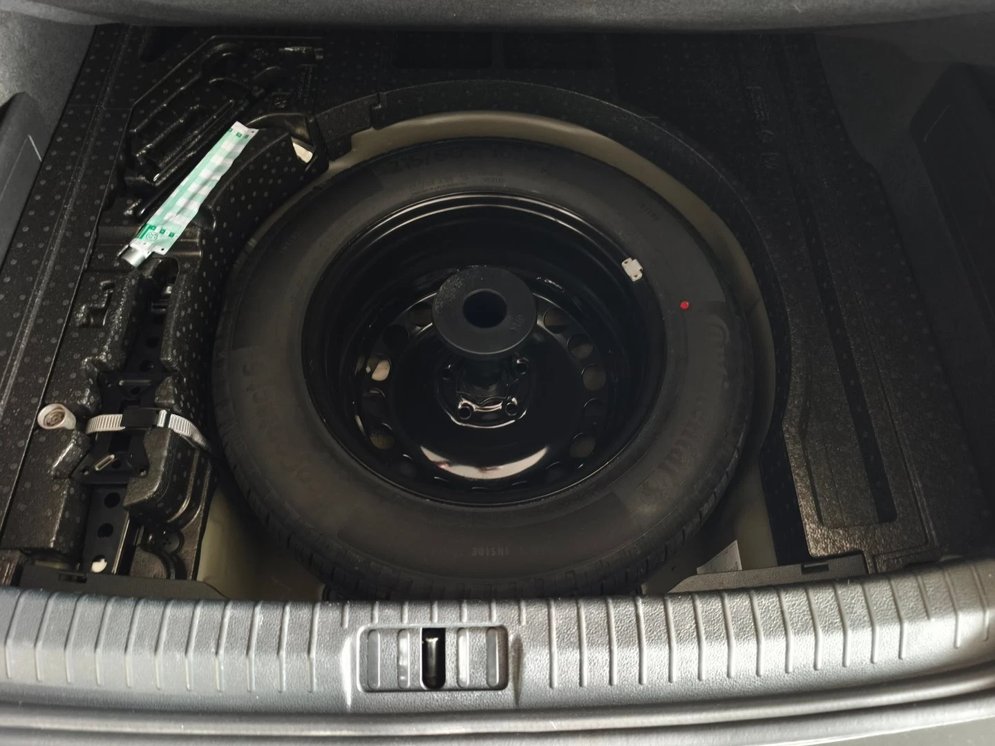 VW Passat Business 1.5 TSI OPF DSG - изображение 10