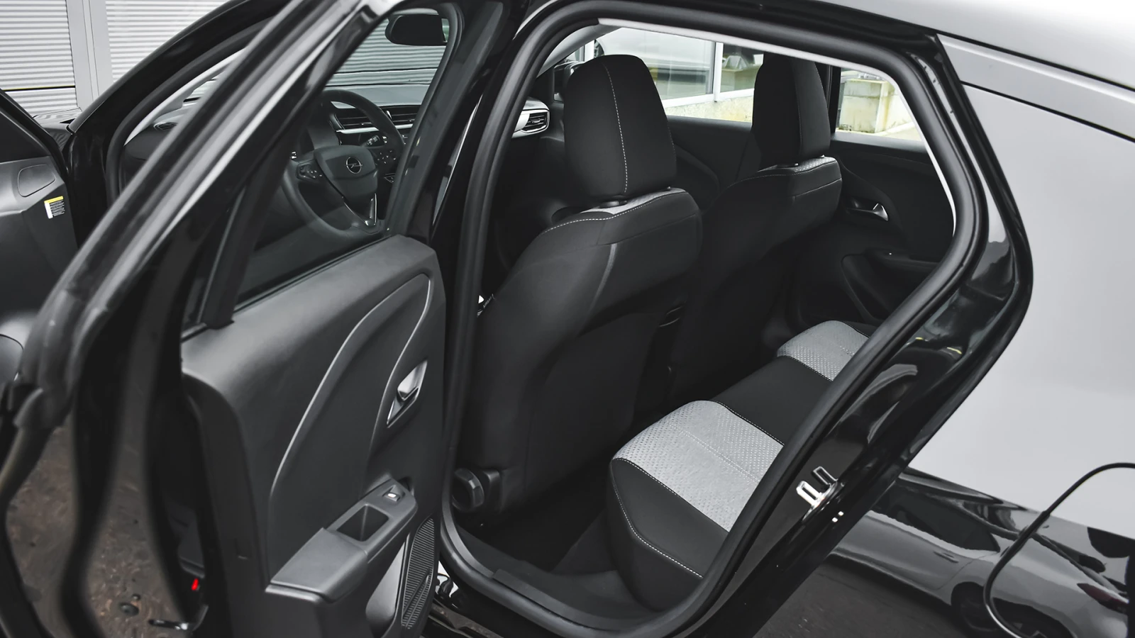 Opel Corsa e-Edition 50 kWh - изображение 9