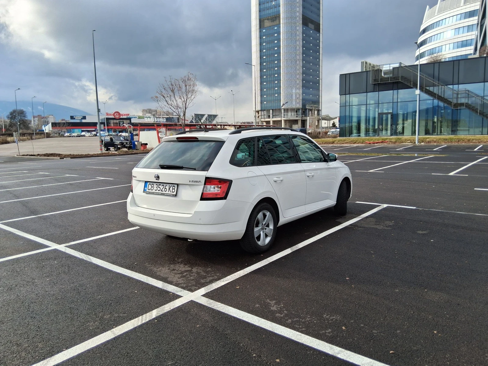 Skoda Fabia 1.2TSI 4 цилиндара  - изображение 4