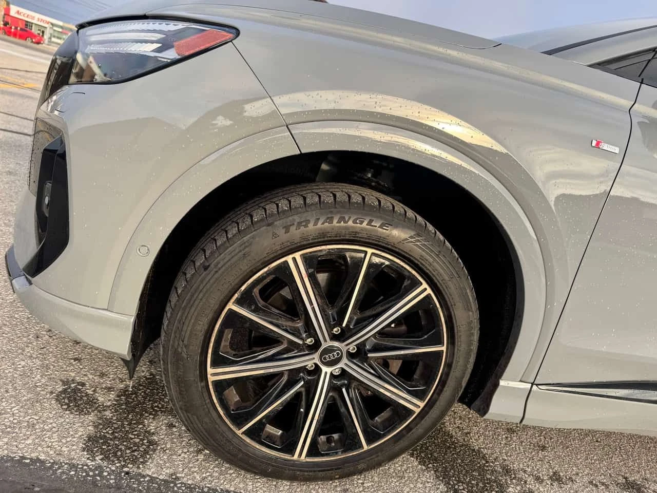 Audi E-Tron * 50 quattro * ПОДГРЕВИ / 360 / ПАНОРАМА, снимка 5 - Автомобили и джипове - 53798146