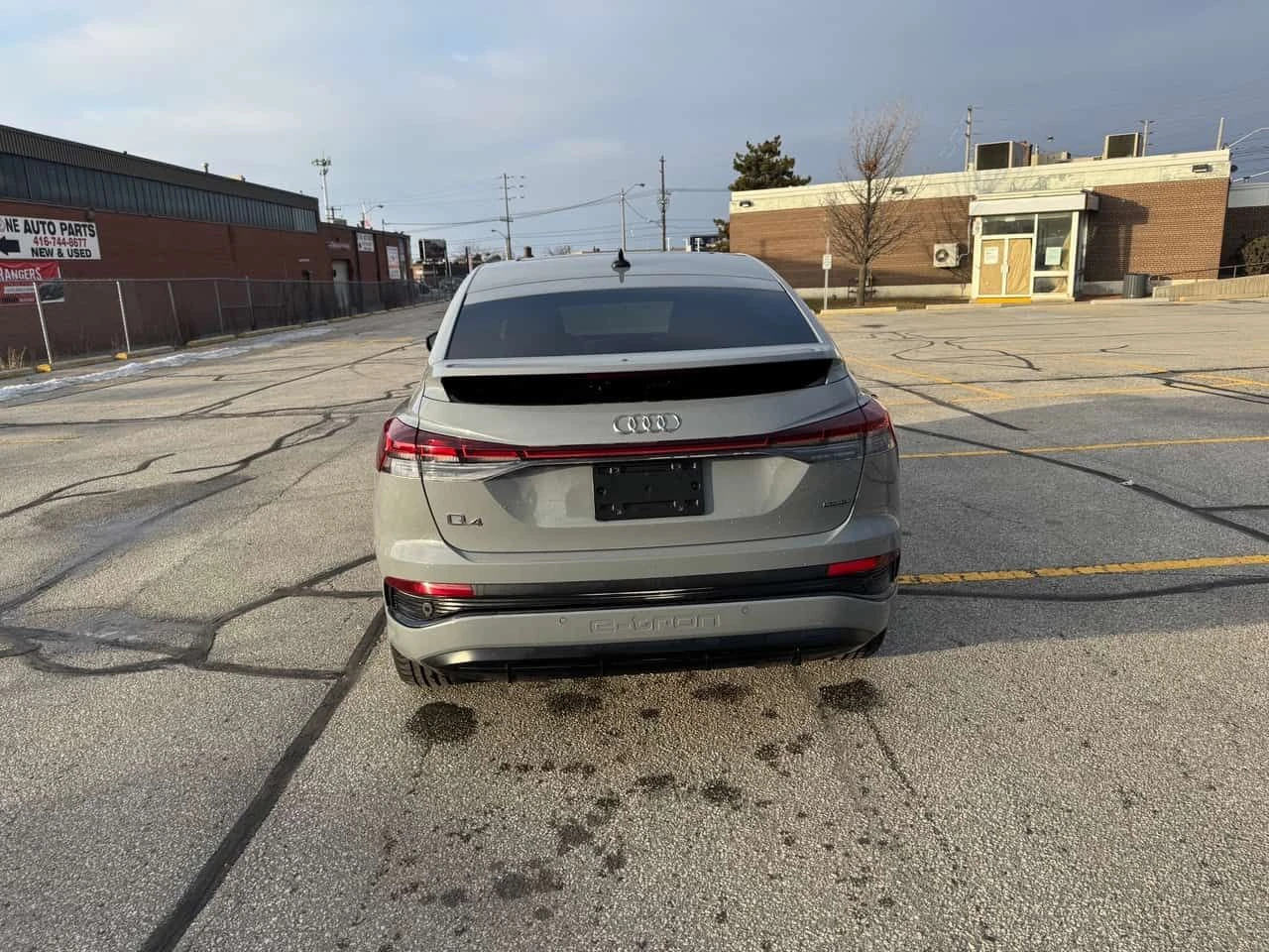 Audi E-Tron * 50 quattro * ПОДГРЕВИ / 360 / ПАНОРАМА, снимка 4 - Автомобили и джипове - 53798146