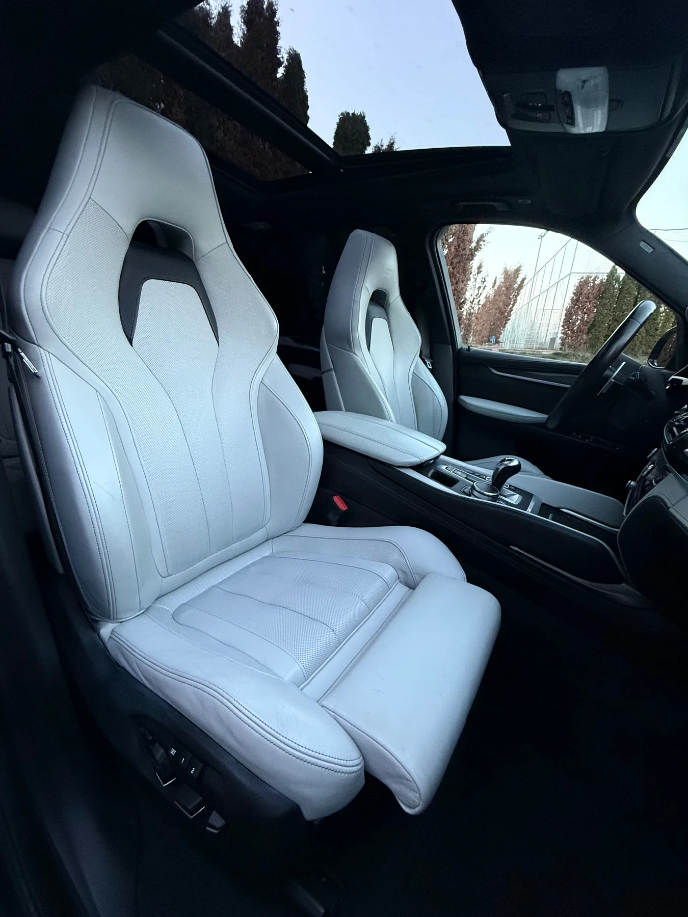 BMW X5M COMPETITION/CARBON/CARPLAY/ALCANTARA, снимка 8 - Автомобили и джипове - 53840250