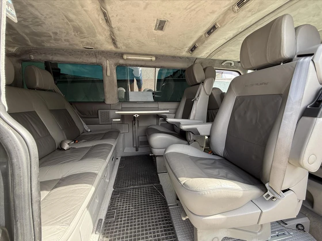 VW Multivan 2.5 TDI, снимка 17 - Автомобили и джипове - 53857965