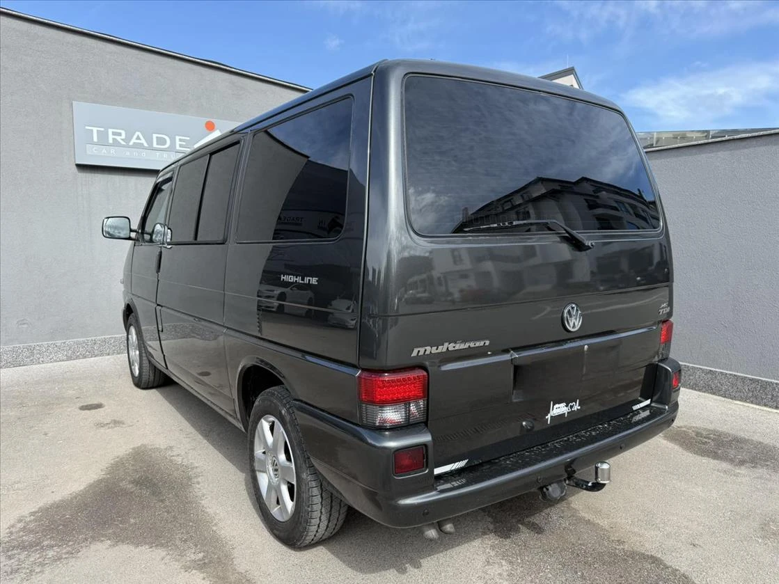 VW Multivan 2.5 TDI, снимка 6 - Автомобили и джипове - 53857965