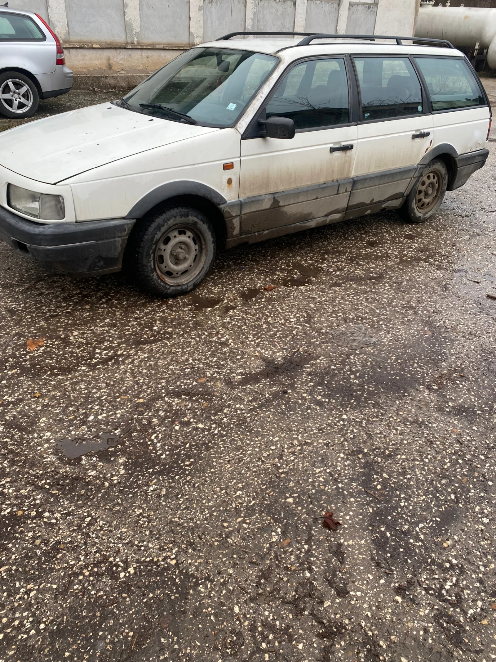 VW Passat 1.8, снимка 3 - Автомобили и джипове - 54083523