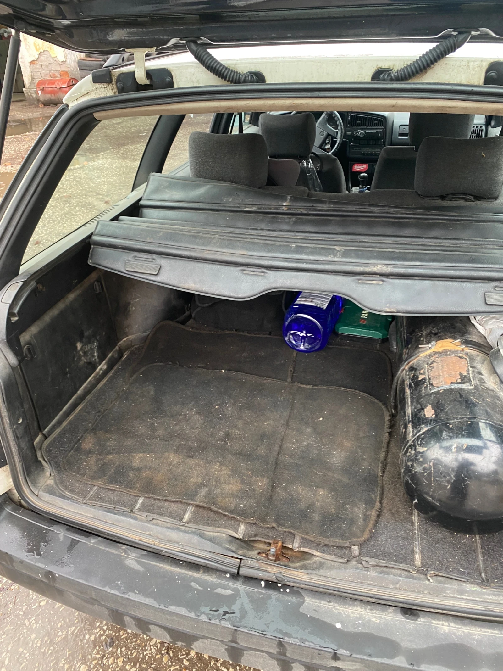 VW Passat 1.8, снимка 5 - Автомобили и джипове - 54083523