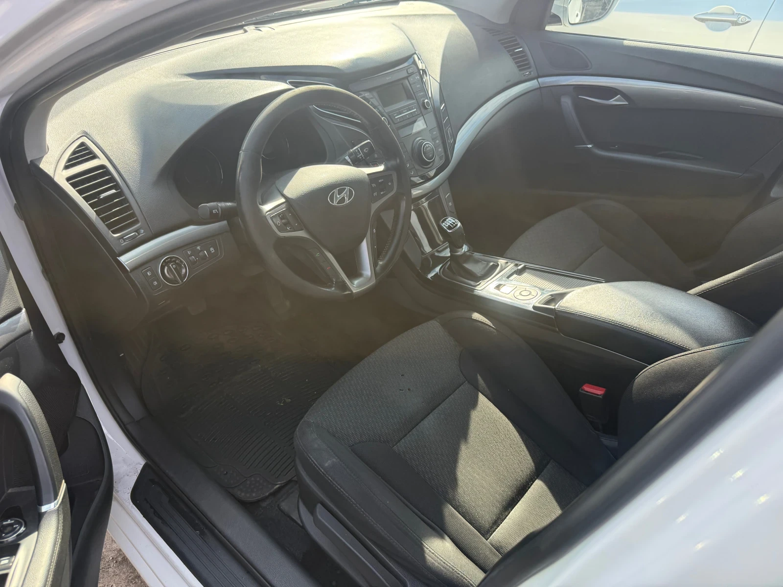 Hyundai I40 1.7 crdi 141kc., снимка 10 - Автомобили и джипове - 54125725