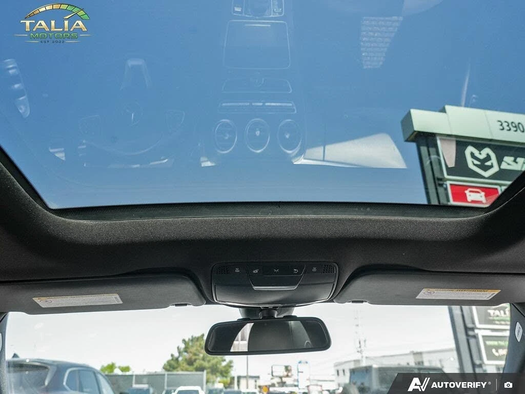 Mercedes-Benz C 300 4MATIC , снимка 8 - Автомобили и джипове - 54867495