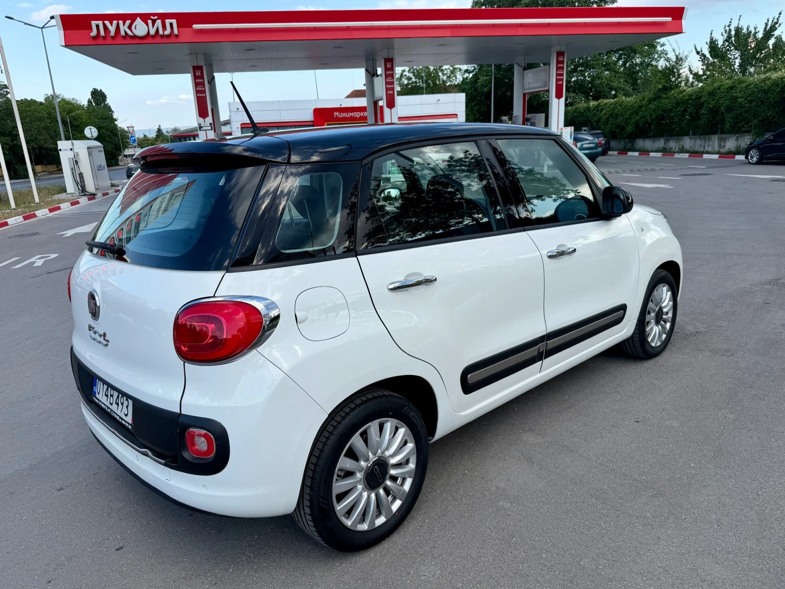 Fiat 500L 1.4Turbo навигация панорама TOP, снимка 3 - Автомобили и джипове - 55071637
