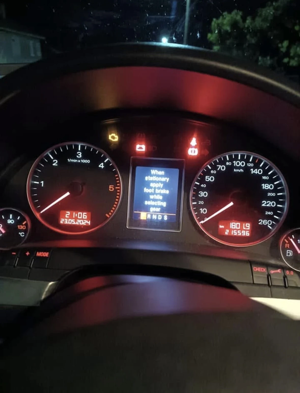 Audi A4, снимка 10 - Автомобили и джипове - 55129918