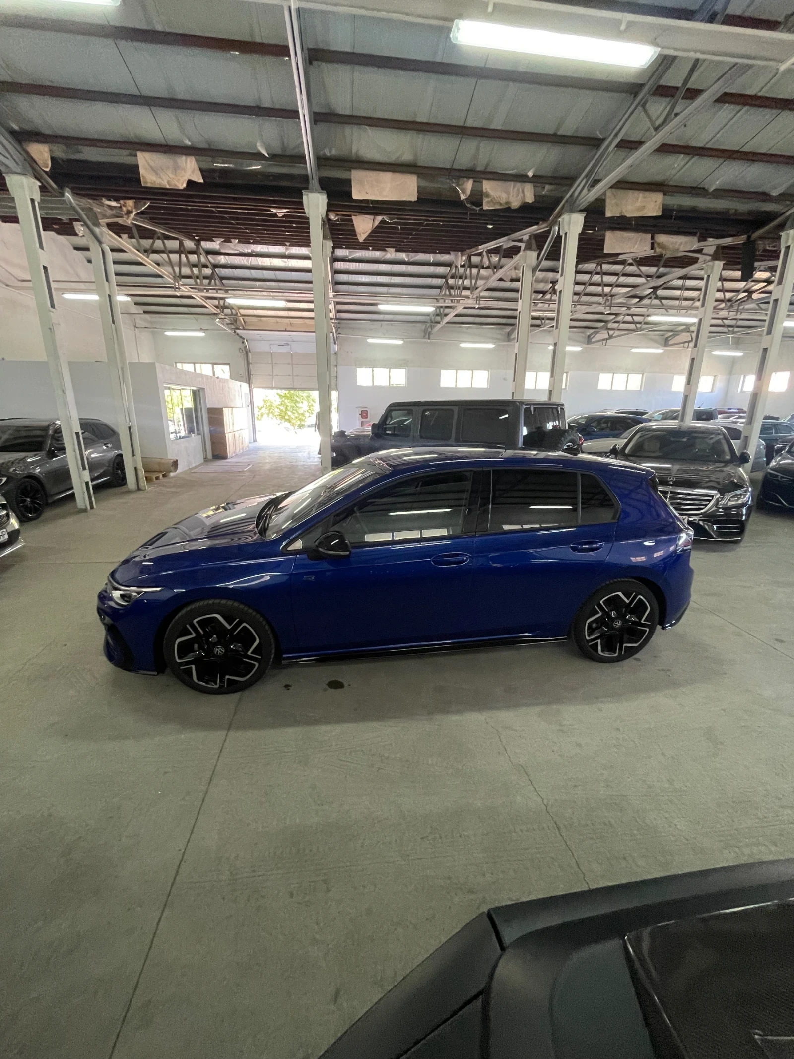 VW Golf 1.5 eTSI hibrid/360/Rline plus/Matrix/3DLed/FULL!!, снимка 8 - Автомобили и джипове - 55288028
