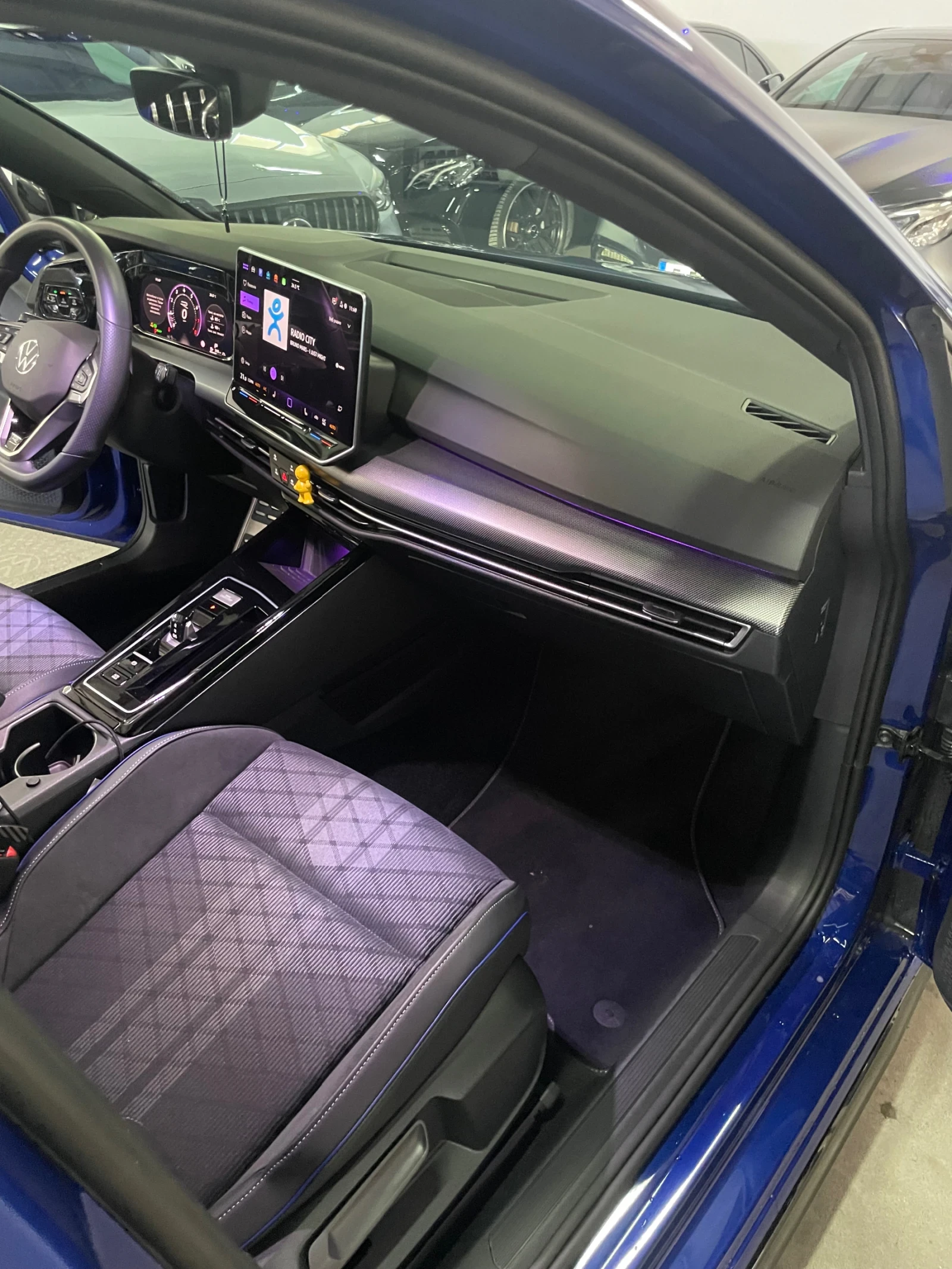 VW Golf 1.5 eTSI hibrid/360/Rline plus/Matrix/3DLed/FULL!!, снимка 12 - Автомобили и джипове - 55288028