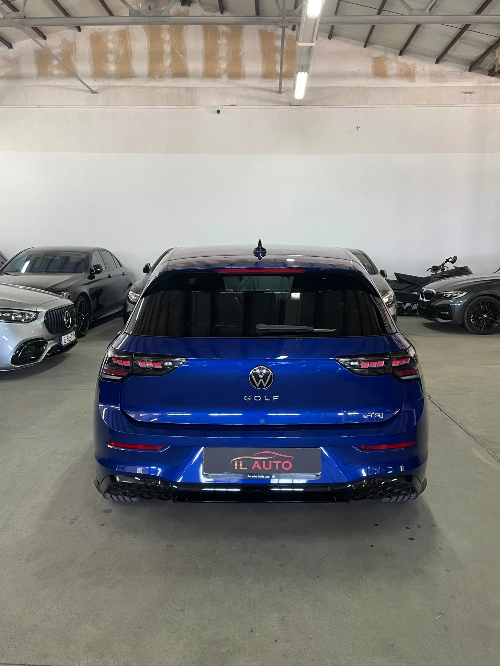 VW Golf 1.5 eTSI hibrid/360/Rline plus/Matrix/3DLed/FULL!!, снимка 4 - Автомобили и джипове - 55288028