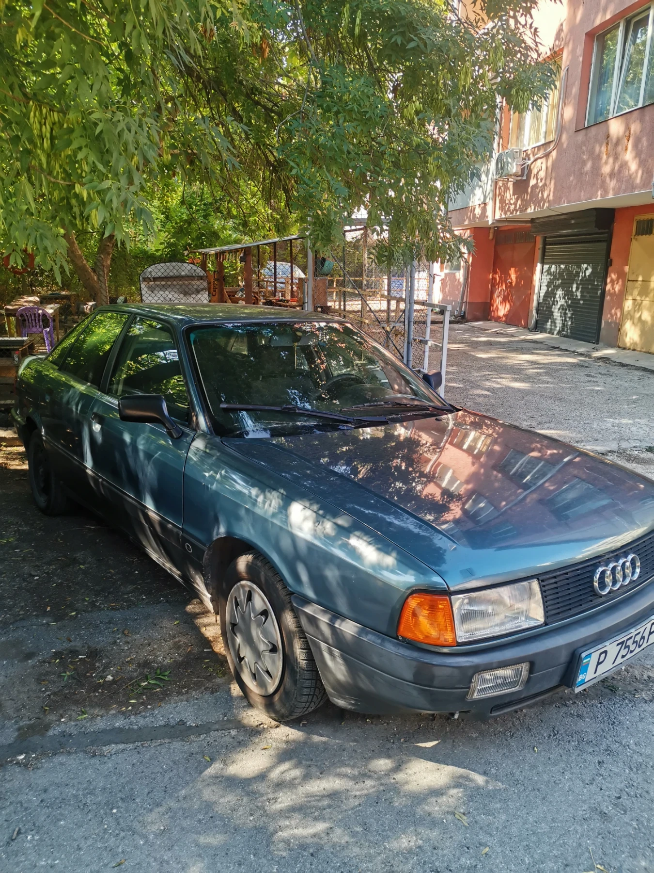 Audi 80, снимка 2 - Автомобили и джипове - 55582120