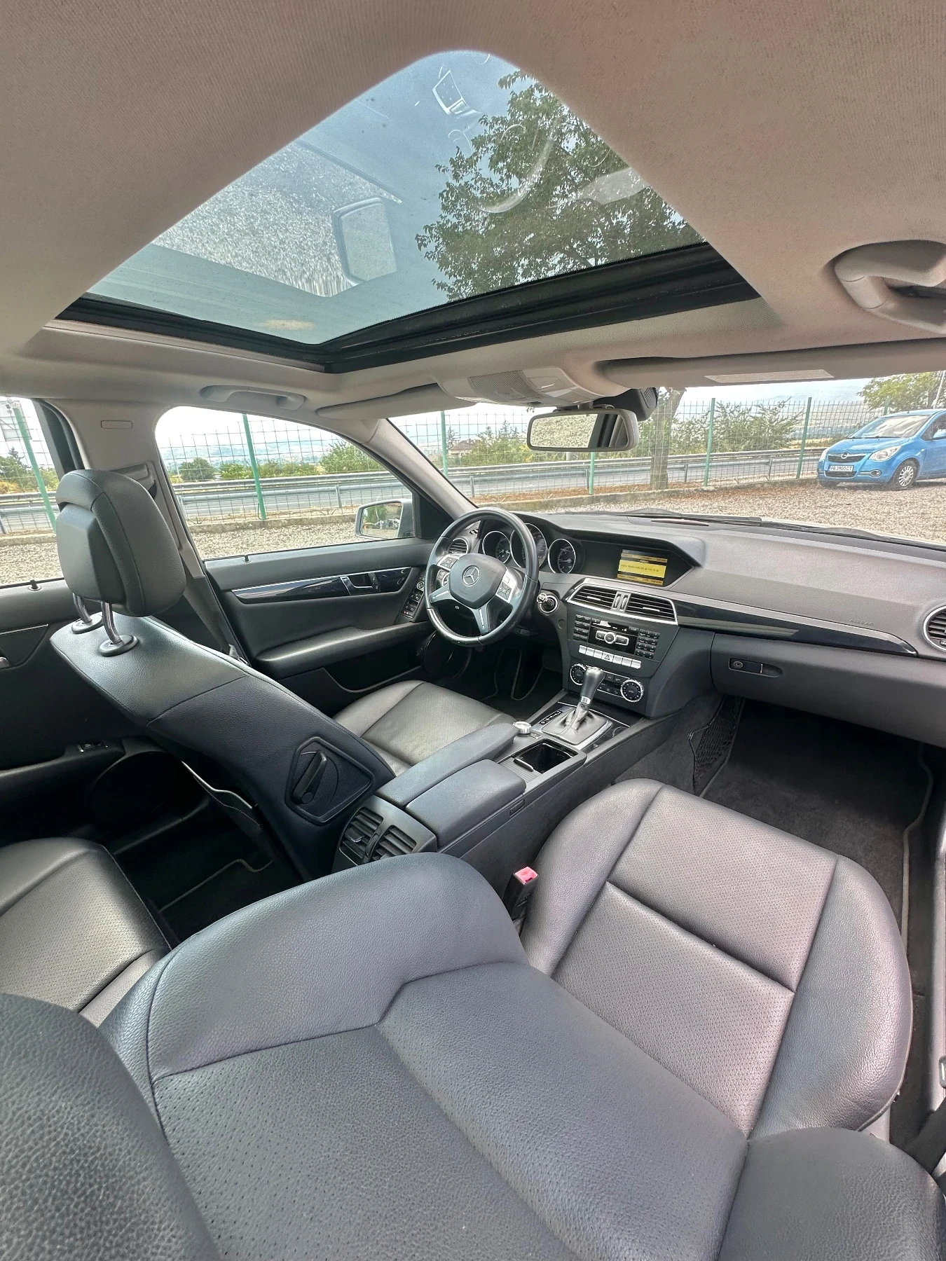 Mercedes-Benz C 200 Facelift | НОВ ВНОС| Панорама| Blind spot assist| , снимка 5 - Автомобили и джипове - 55602838