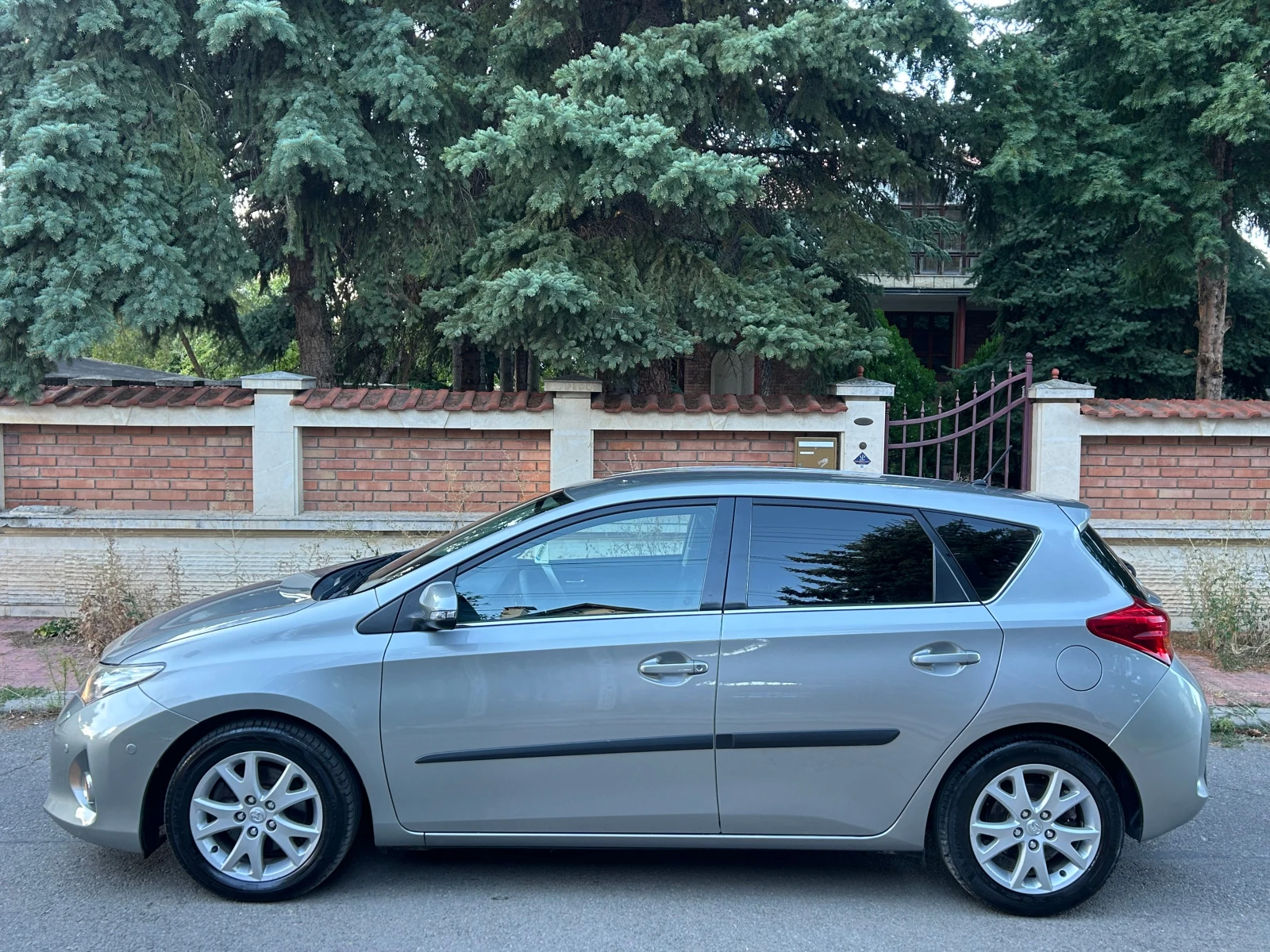 Toyota Auris 2, 0D4D 124K 6CK, снимка 7 - Автомобили и джипове - 55956864
