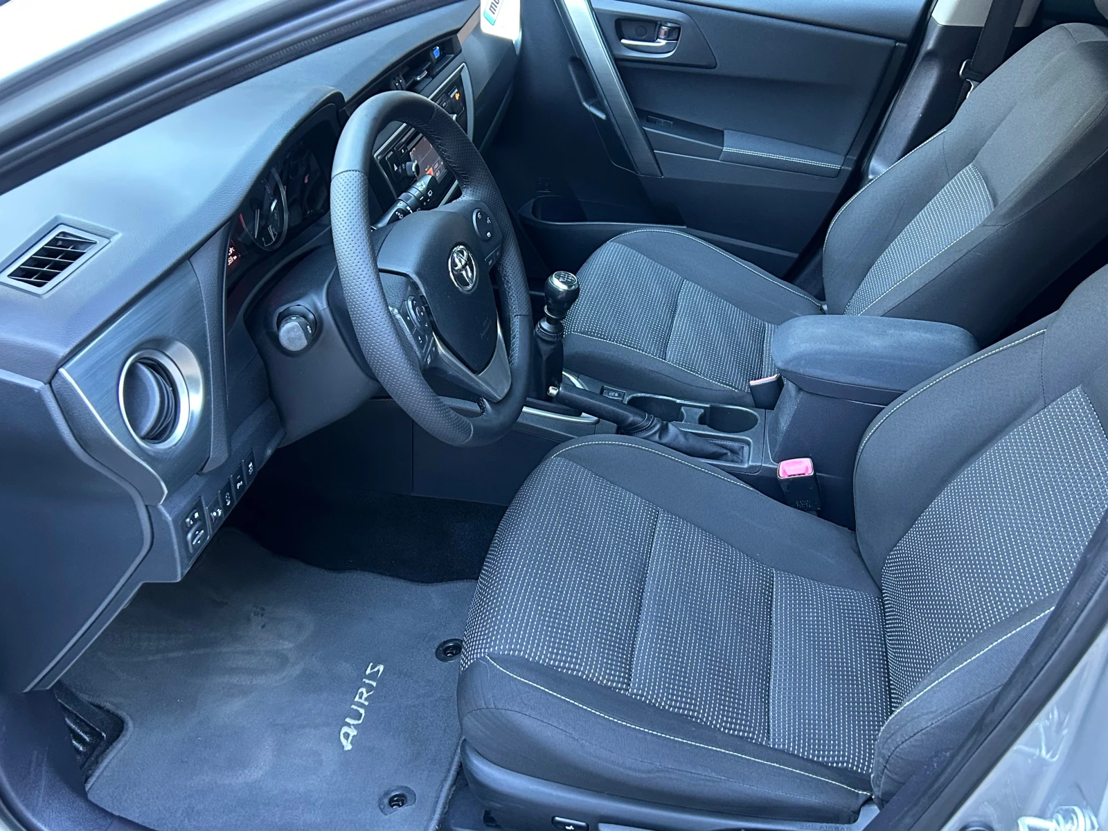 Toyota Auris 2, 0D4D 124K 6CK, снимка 9 - Автомобили и джипове - 55956864