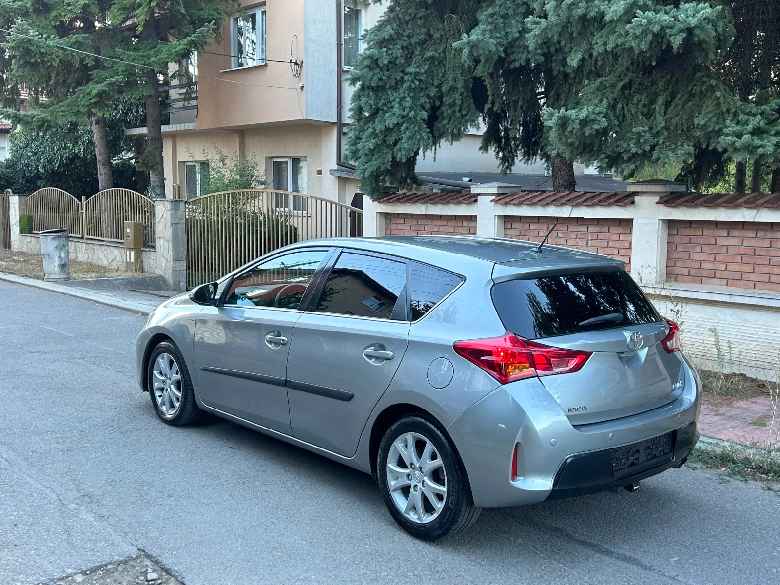 Toyota Auris 2, 0D4D 124K 6CK, снимка 6 - Автомобили и джипове - 55956864