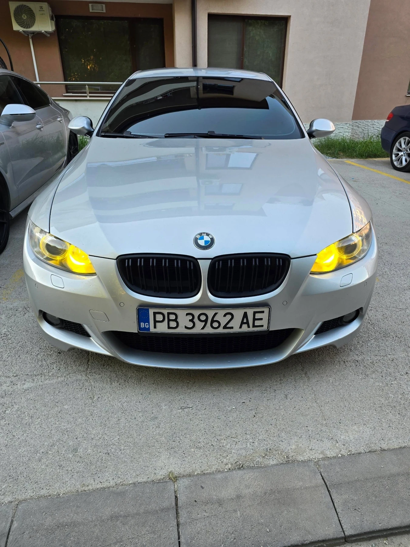 BMW 335 Напълно обслужен!, снимка 4 - Автомобили и джипове - 55981149