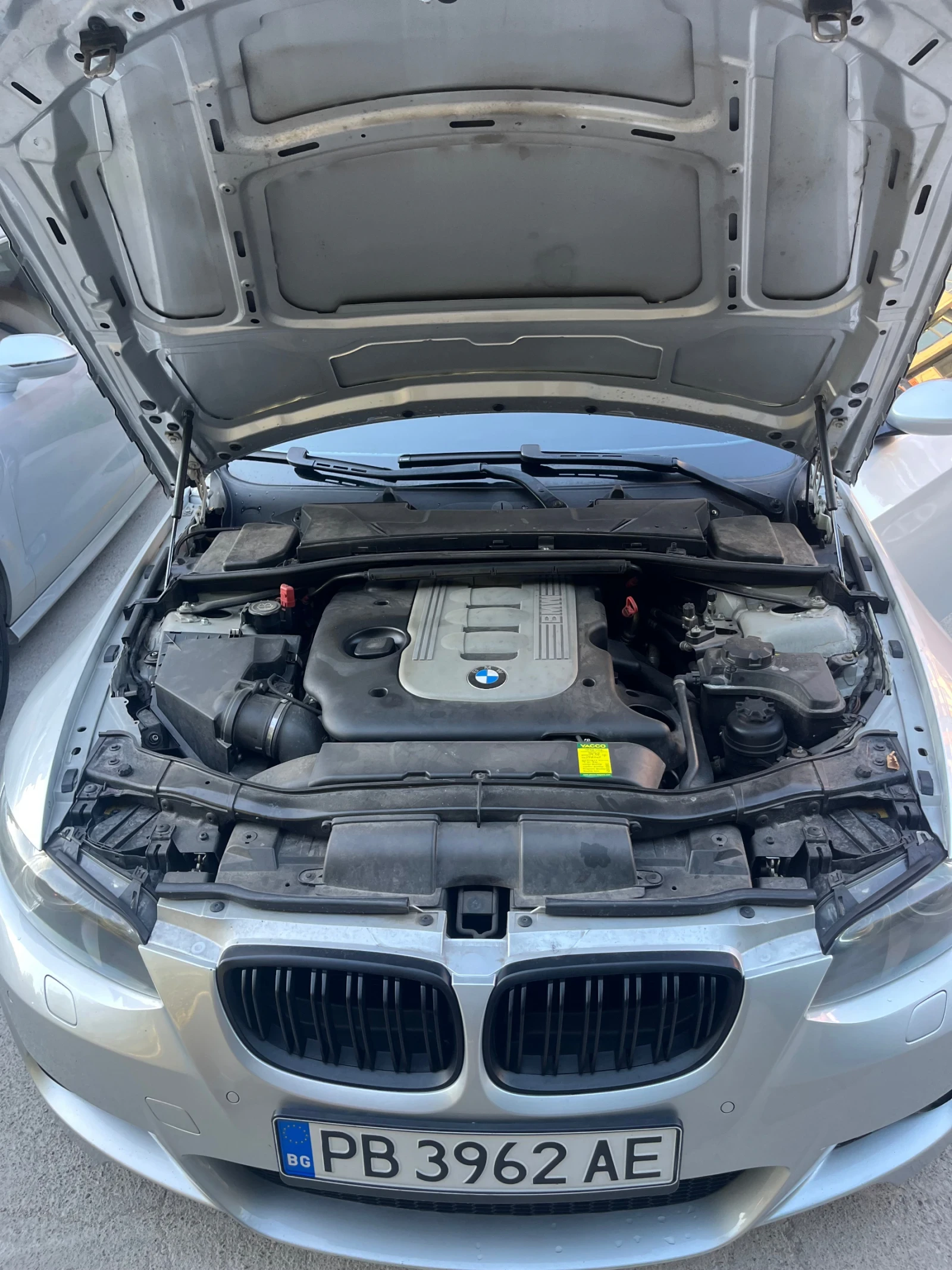 BMW 335 Напълно обслужен!, снимка 12 - Автомобили и джипове - 55981149