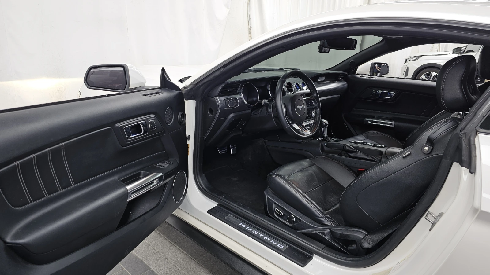 Ford Mustang Coupe 2.3 Ecoboost autogeorge.com, снимка 14 - Автомобили и джипове - 56181954