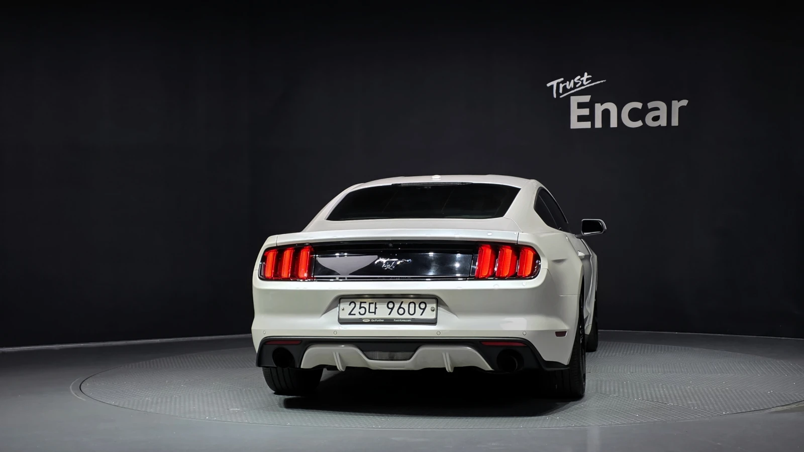 Ford Mustang Coupe 2.3 Ecoboost autogeorge.com, снимка 6 - Автомобили и джипове - 56181954