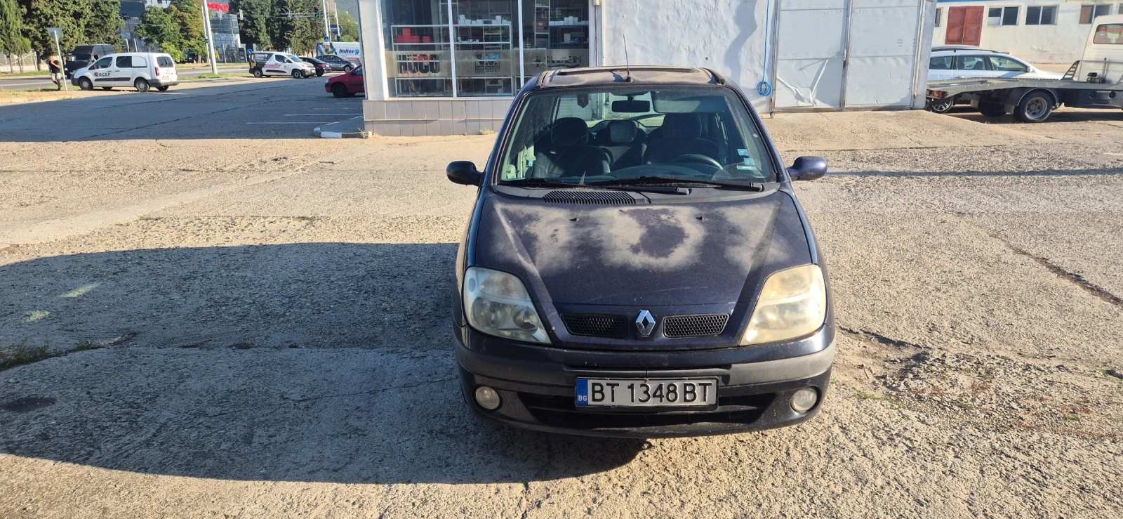 Renault Scenic, снимка 2 - Автомобили и джипове - 56274096
