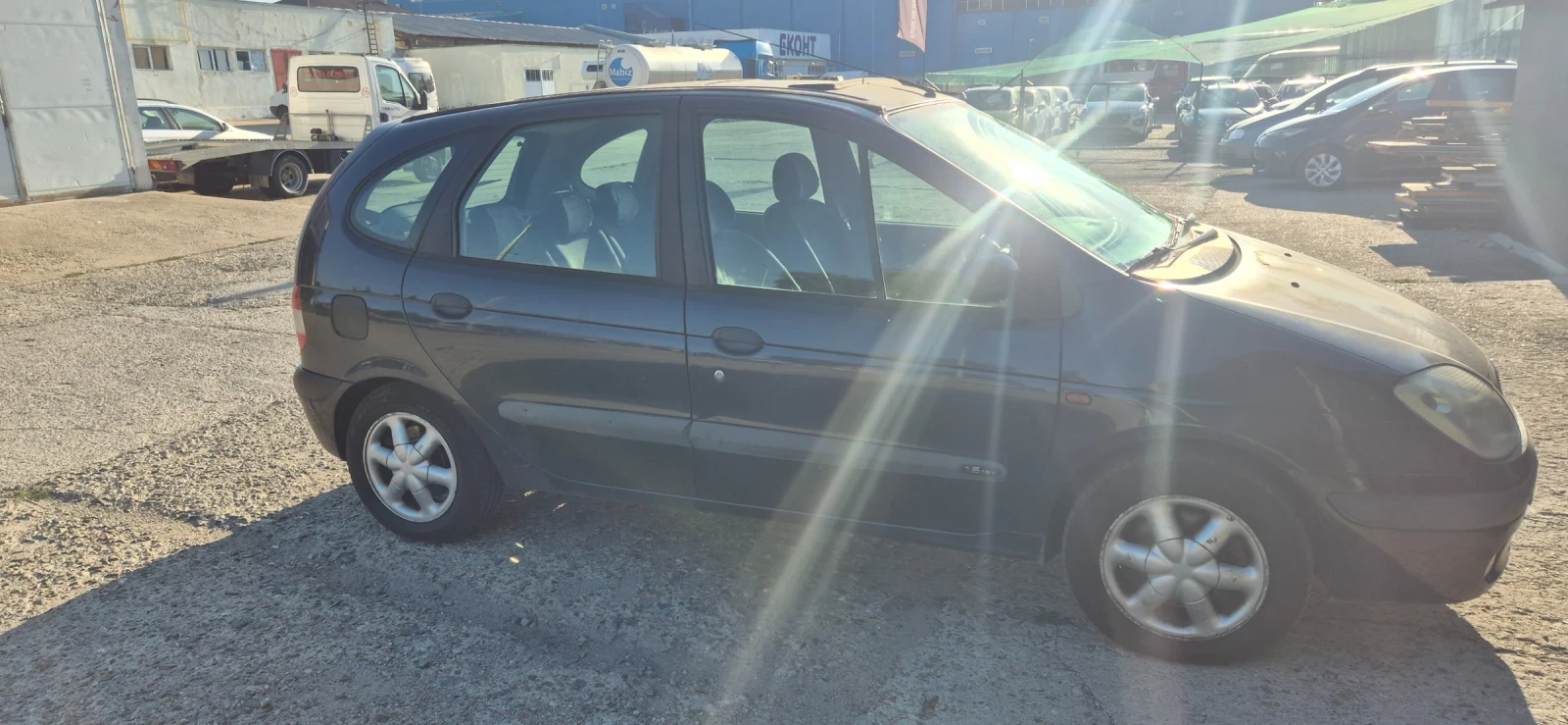 Renault Scenic, снимка 4 - Автомобили и джипове - 56274096