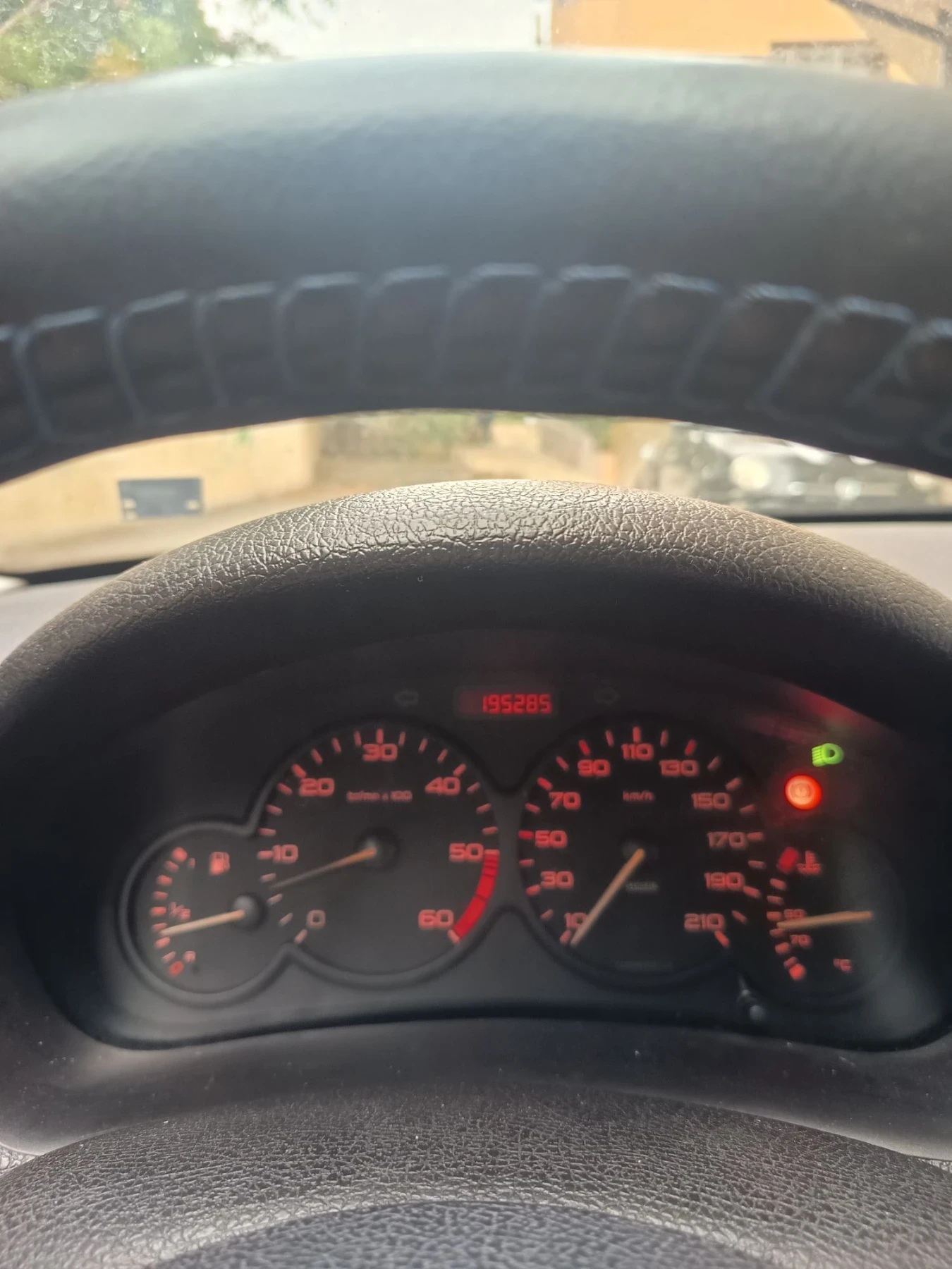 Peugeot 206, снимка 5 - Автомобили и джипове - 56294595