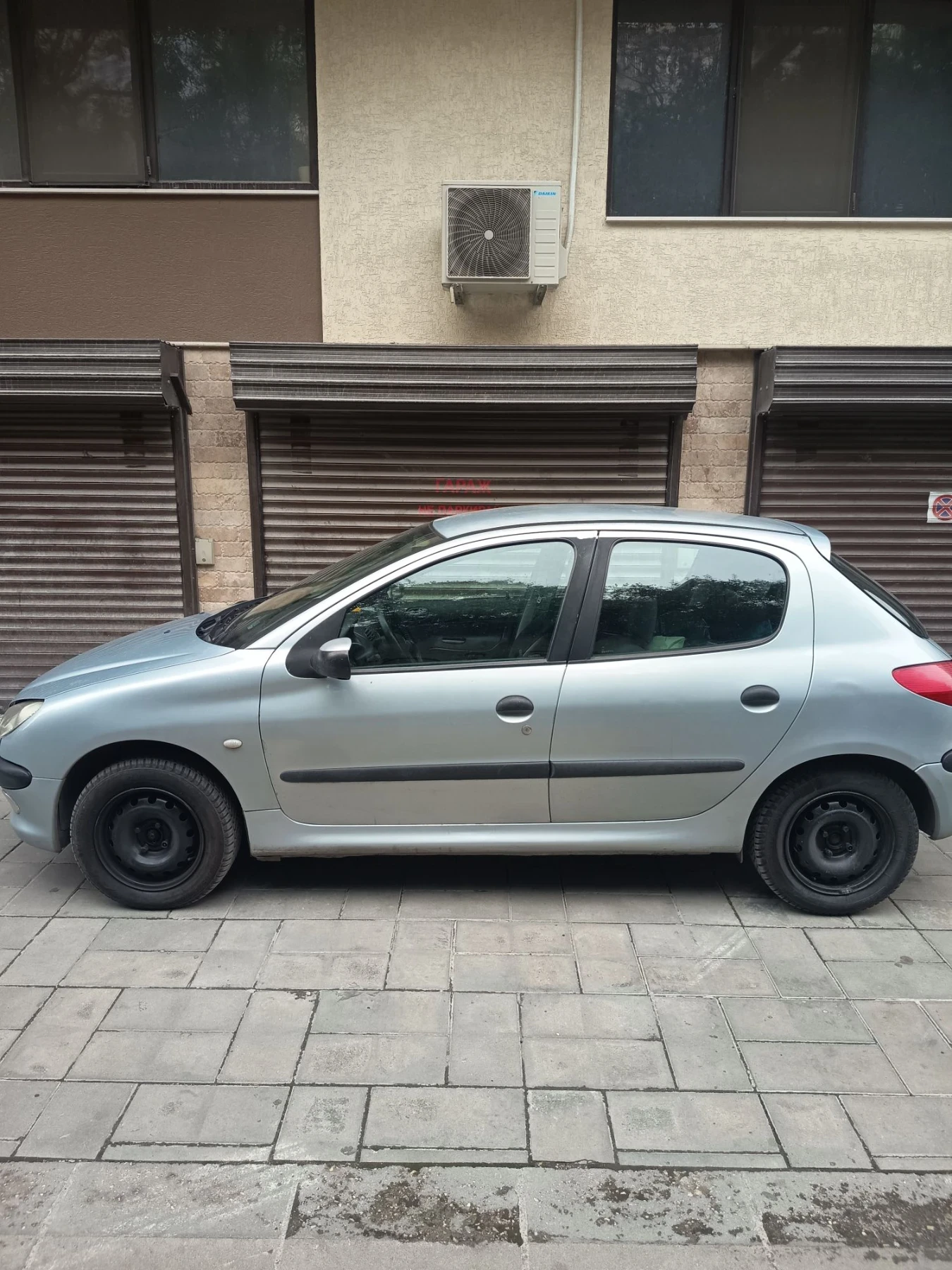 Peugeot 206, снимка 3 - Автомобили и джипове - 56294595
