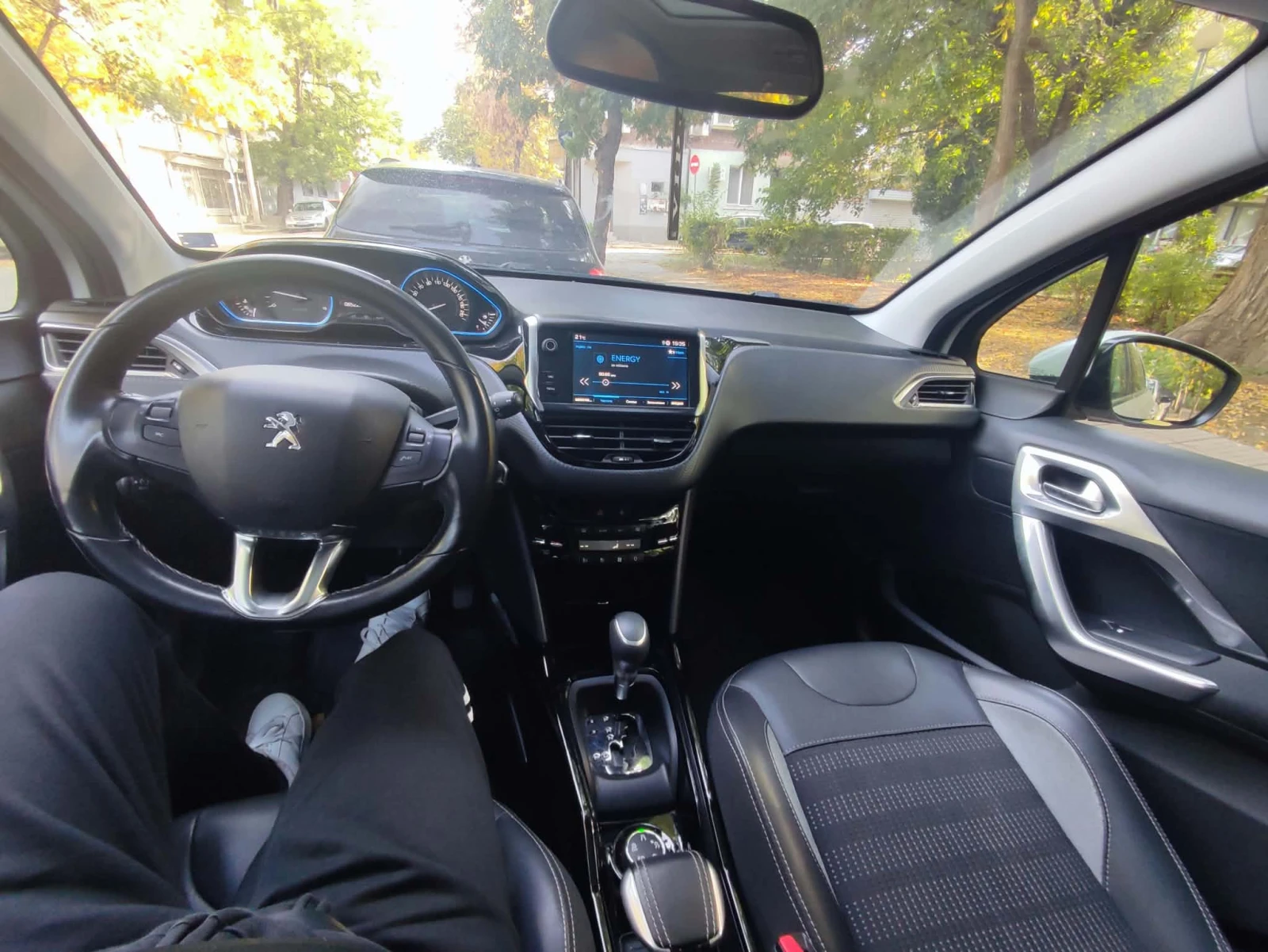 Peugeot 2008 ALLURE , снимка 10 - Автомобили и джипове - 56582325