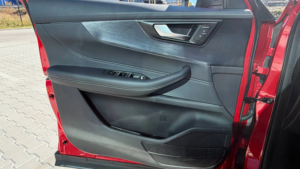 EBRO s400 = Excellence = HEV 1.5 L DHE 540 ������� ������ | Mobile.bg � ����������� 9