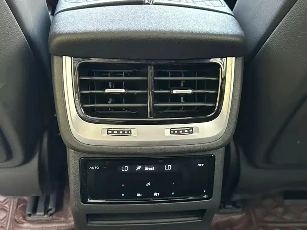 HongQi E-HS9 | Mobile.bg � ����������� 12
