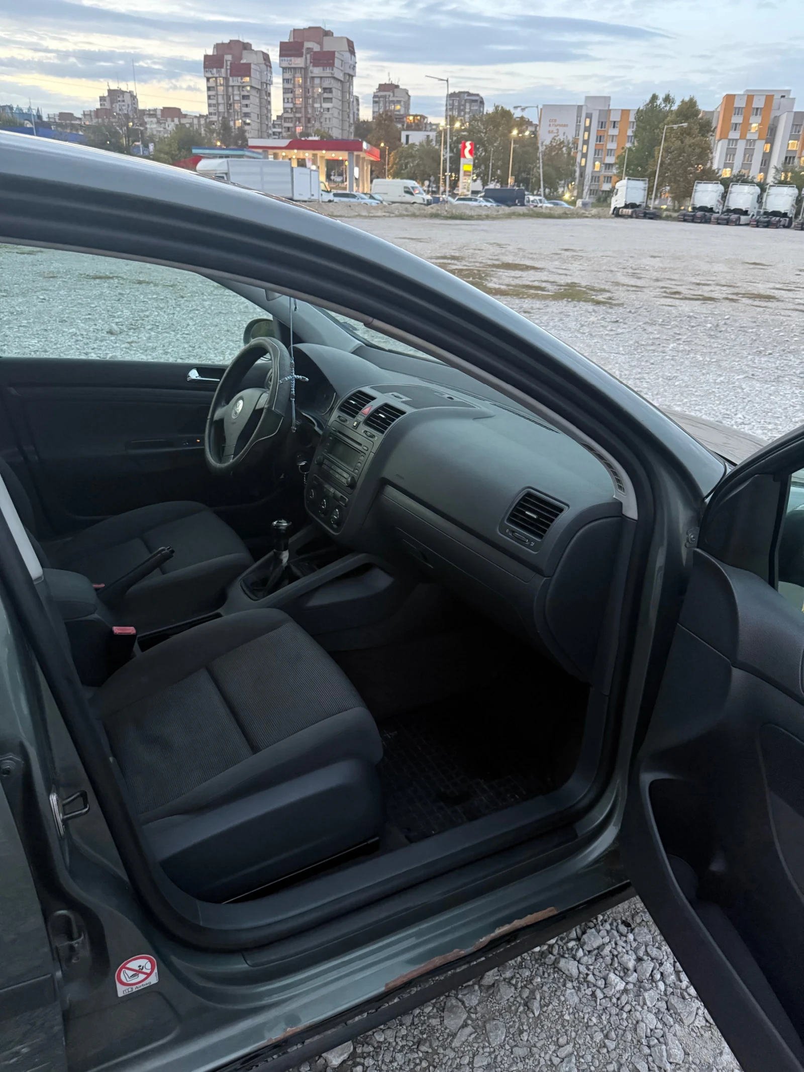 VW Golf 1.6 FSI, 116 k.c., снимка 9 - Автомобили и джипове - 56743413