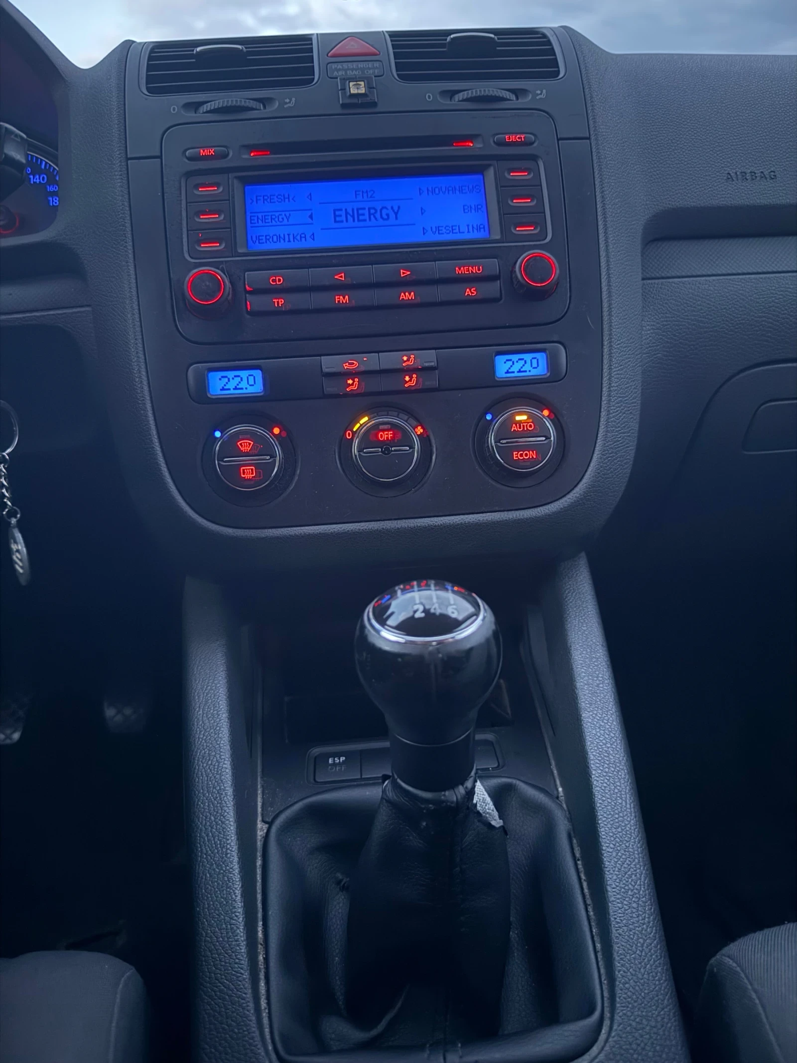 VW Golf 1.6 FSI, 116 k.c., снимка 15 - Автомобили и джипове - 56743413