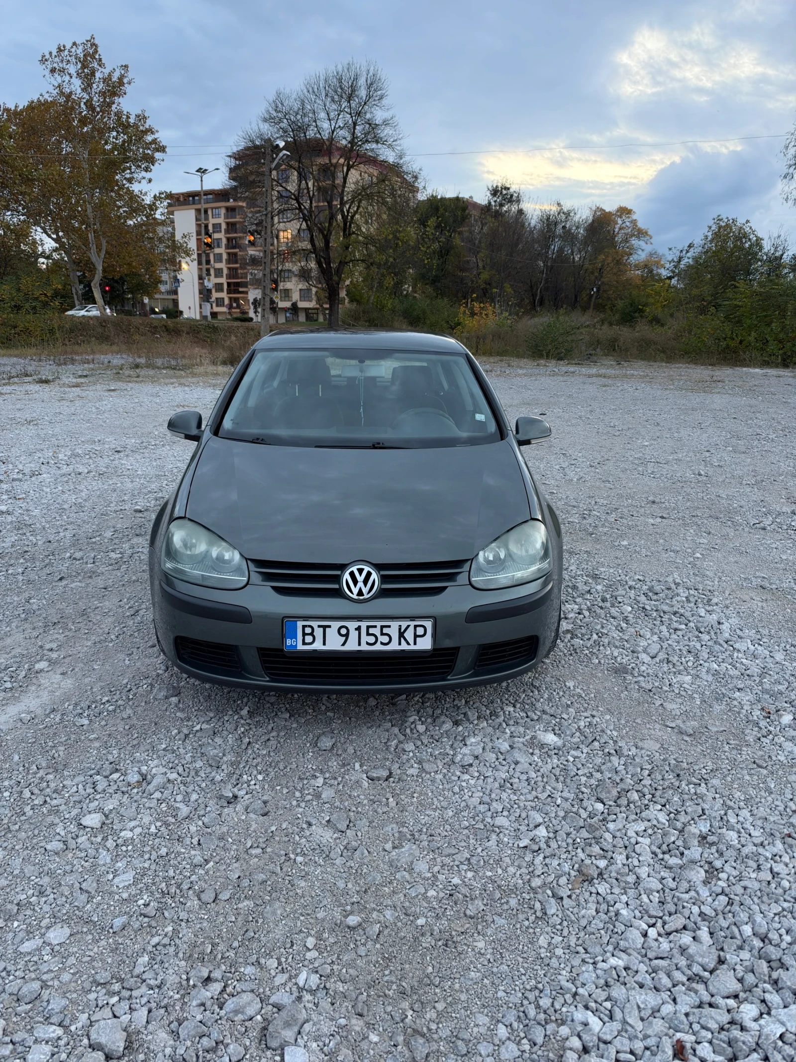 VW Golf 1.6 FSI, 116 k.c., снимка 2 - Автомобили и джипове - 56743413