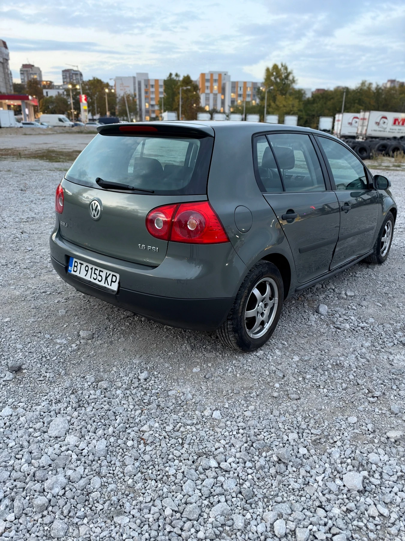 VW Golf 1.6 FSI, 116 k.c., снимка 7 - Автомобили и джипове - 56743413