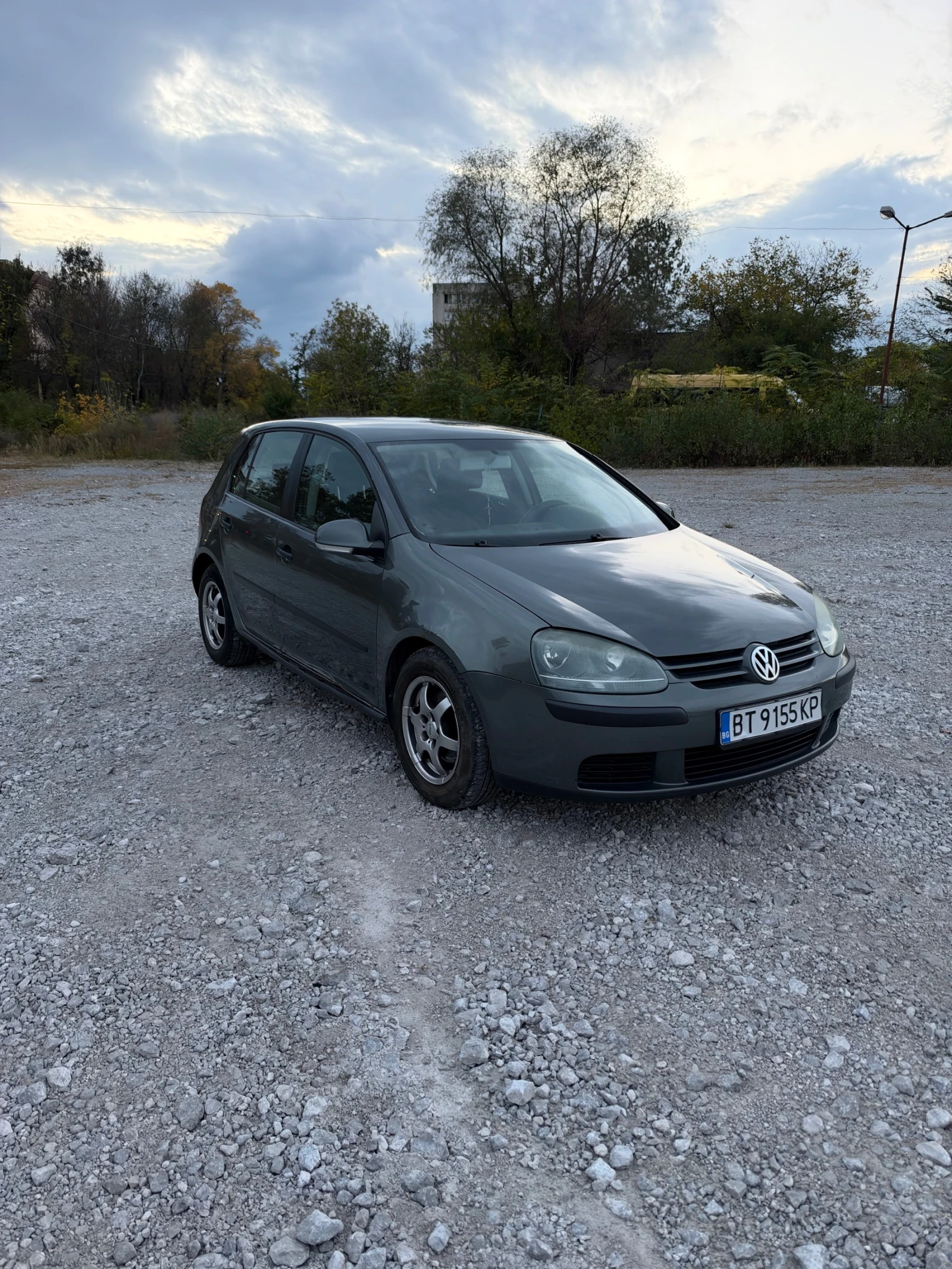 VW Golf 1.6 FSI, 116 k.c., снимка 3 - Автомобили и джипове - 56743413