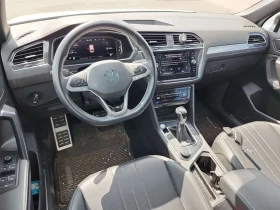 VW Tiguan COMFORTLINE R LINE BLACK EDITION/CARFAX/, снимка 10