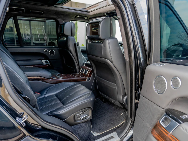 Land Rover Range rover Autobiography 340 к.с. Панорама 3xTV Meridian ТOP, снимка 12 - Автомобили и джипове - 52973513