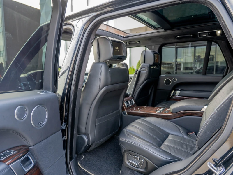 Land Rover Range rover Autobiography 340 к.с. Панорама 3xTV Meridian ТOP, снимка 11 - Автомобили и джипове - 52973513