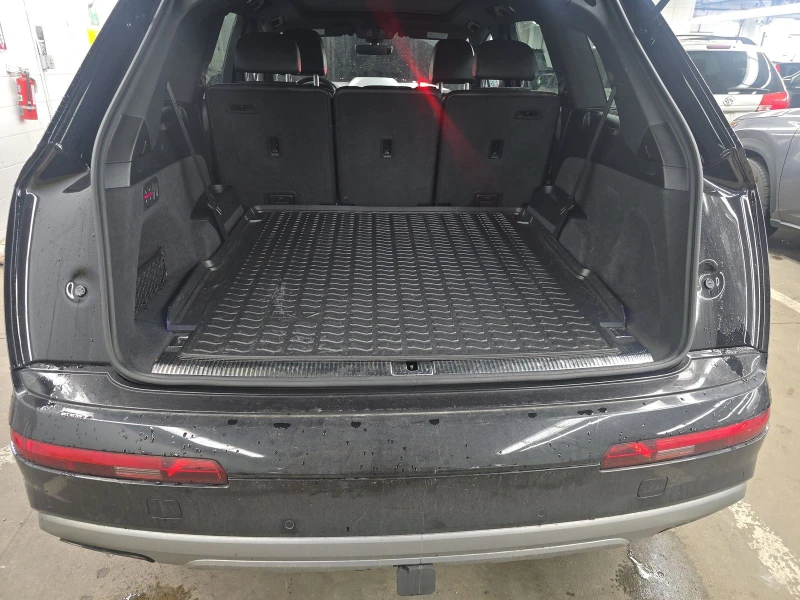 Audi Q7 * CARFAX* БЕЗ ПЪРВОНАЧАЛНА* , снимка 8 - Автомобили и джипове - 53203406