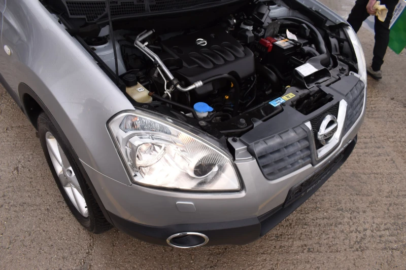 Nissan Qashqai 2.0i* 4x4* AUTOMAT* Сервизна книжка, снимка 16 - Автомобили и джипове - 53272062