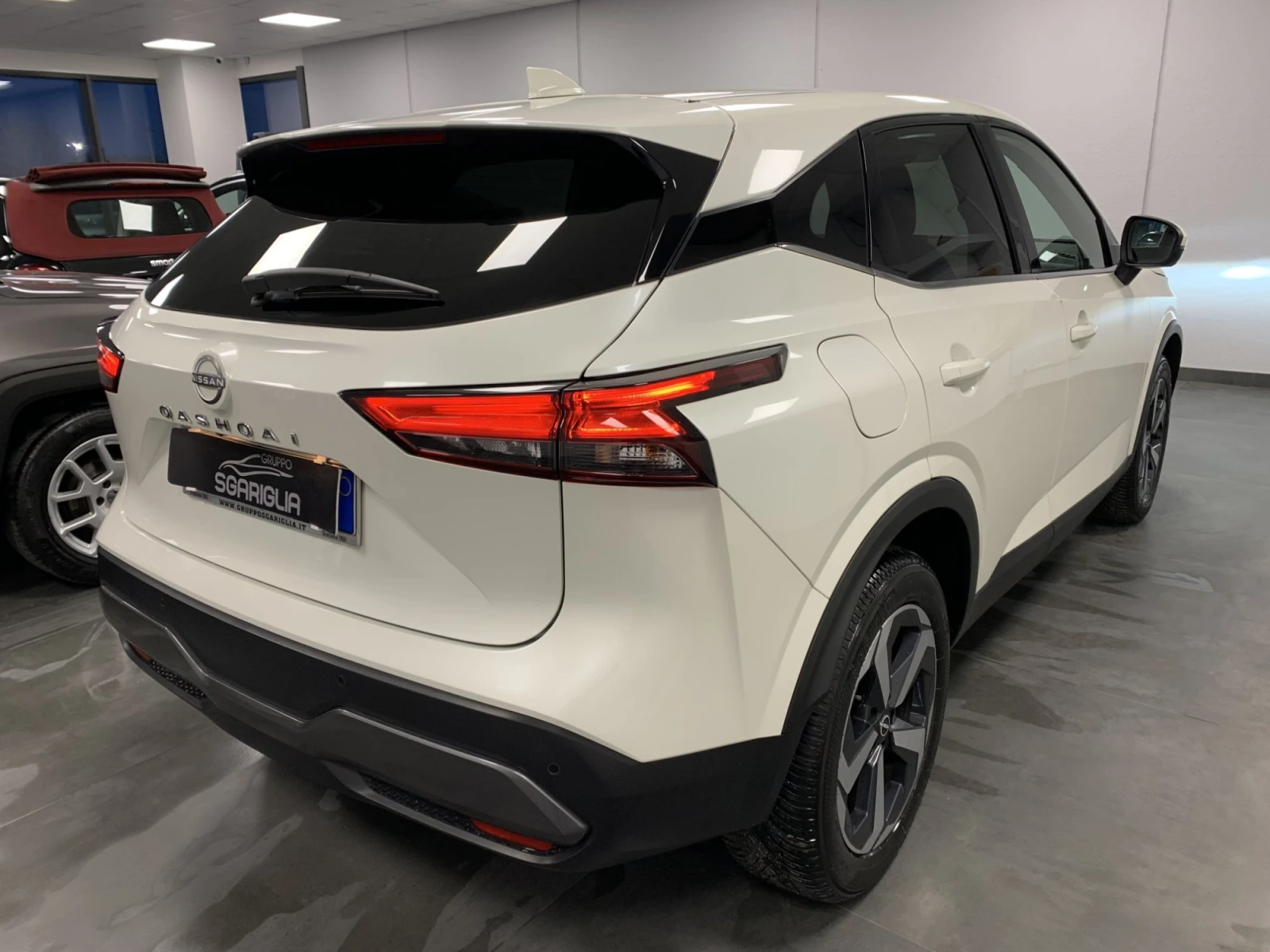Nissan Qashqai 1.3 Tekna+ 158 hp 80k km - изображение 4