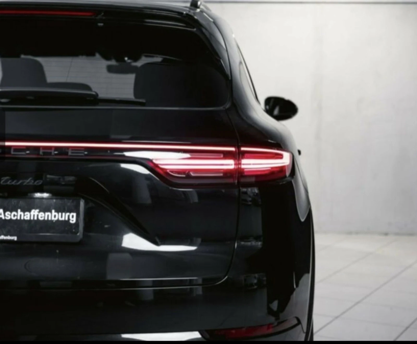 Porsche Cayenne Turbo  - изображение 8