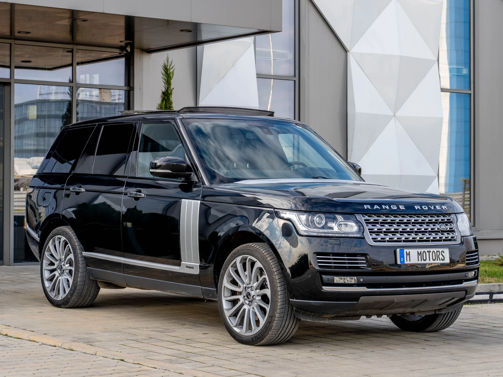 Land Rover Range rover Autobiography 340 �.�. �������� 3xTV Meridian �OP | Mobile.bg � ����������� 1