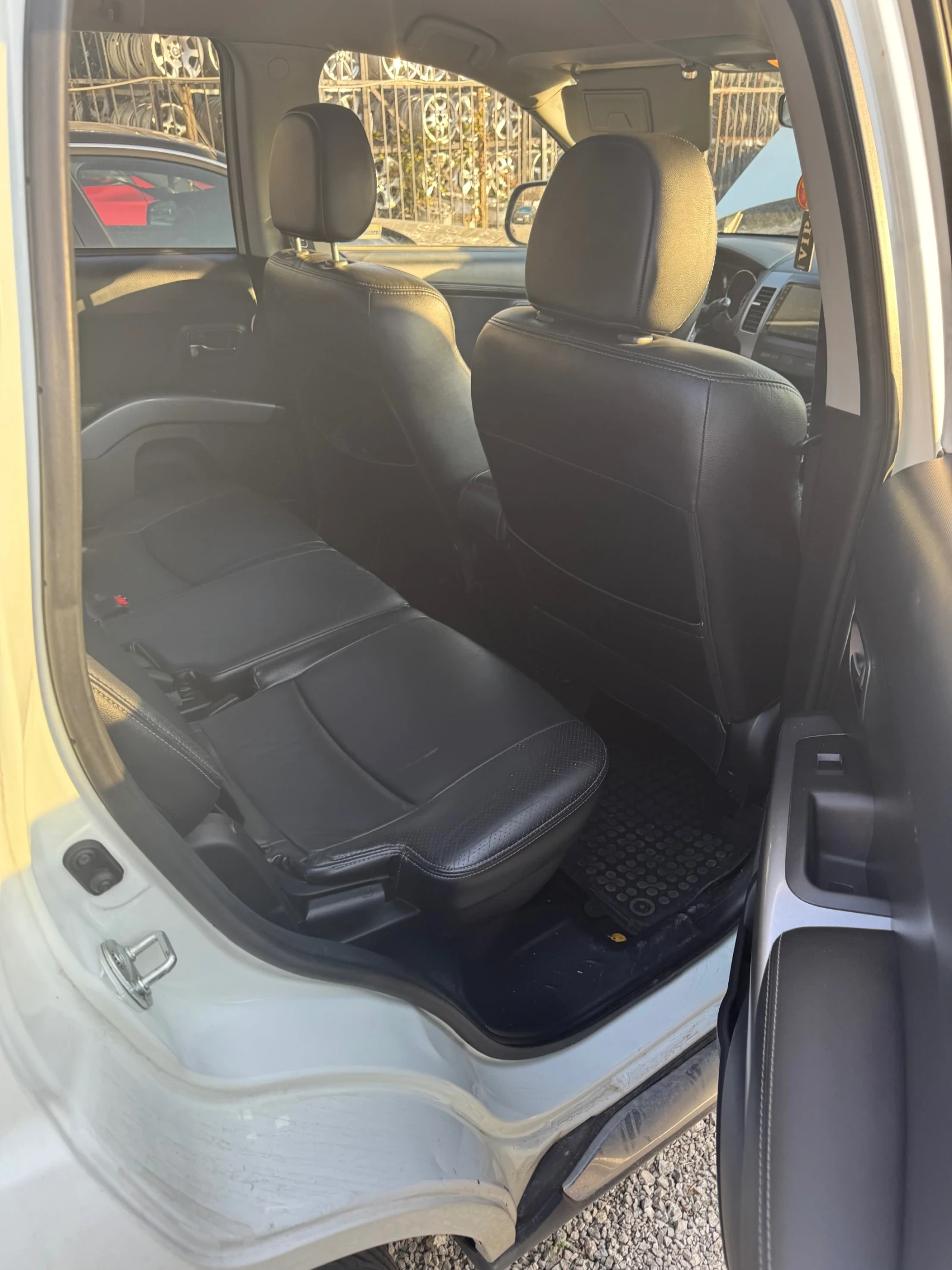 Citroen C-Crosser  - изображение 6