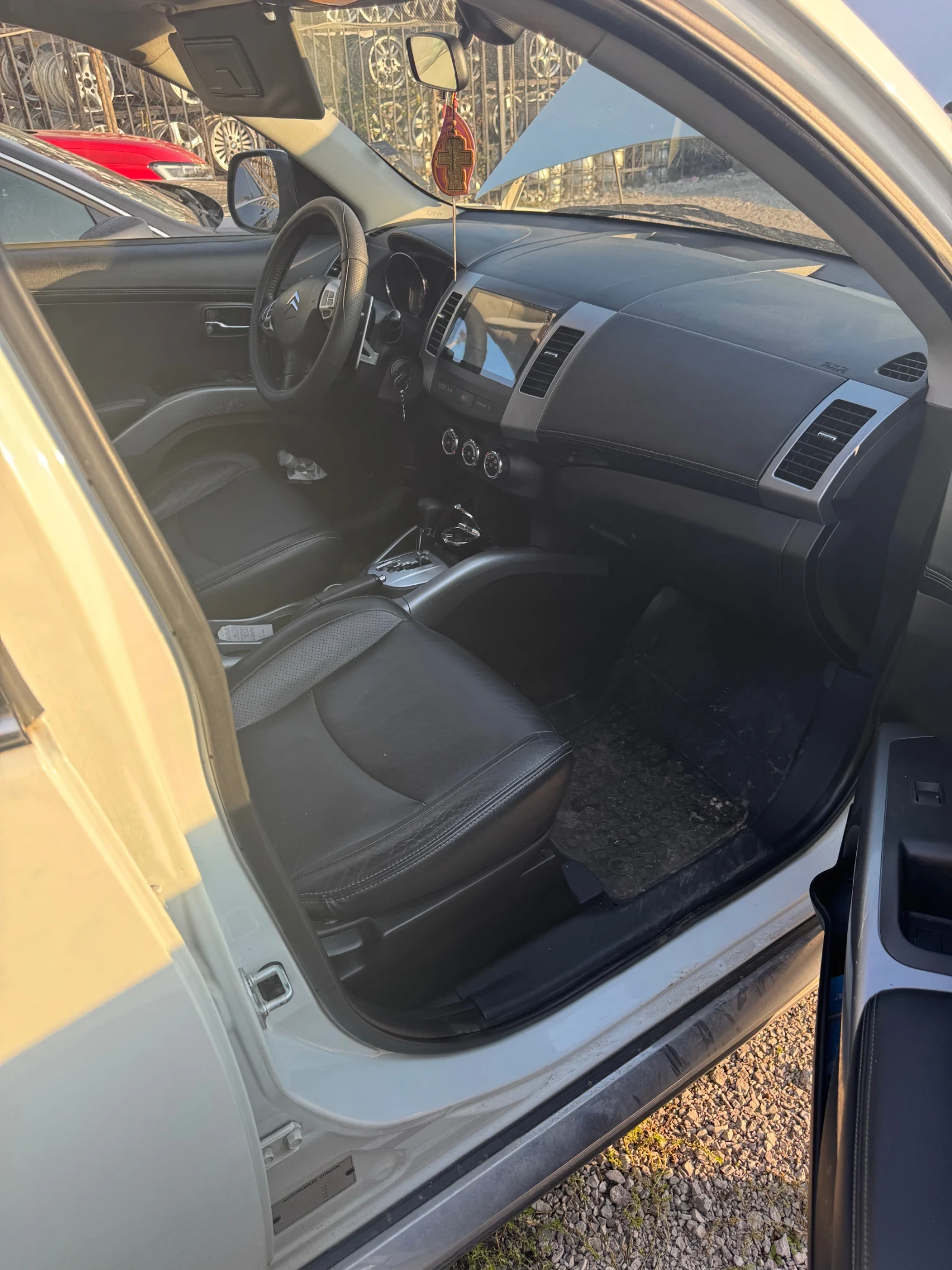 Citroen C-Crosser  - изображение 5