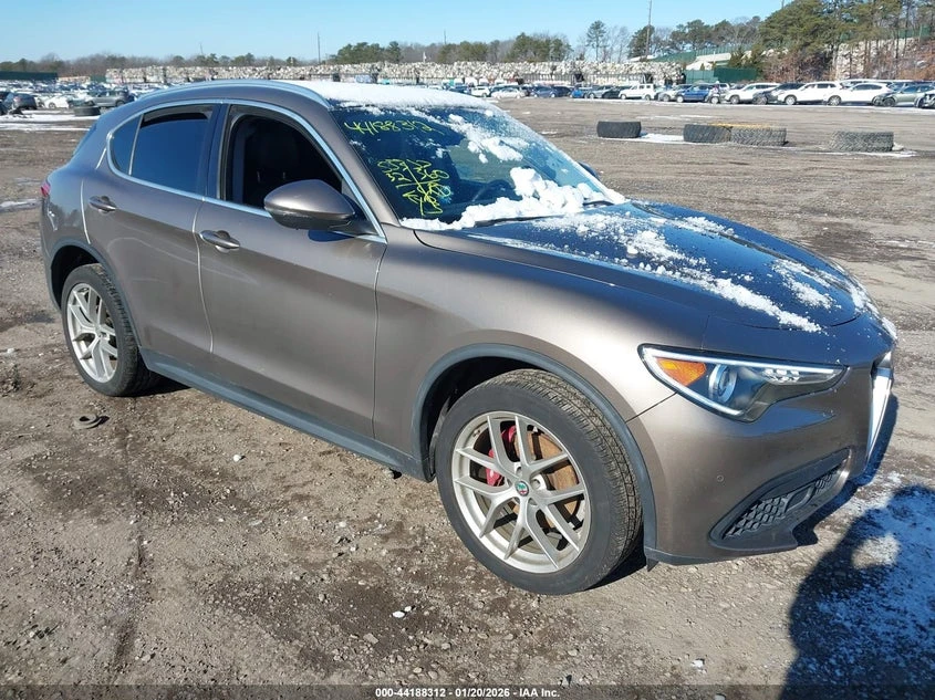 Alfa Romeo Stelvio 2l Ti Awd